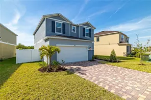 9104 Sandy Bluffs Circle, Parrish, FL 34219 - Photo 4