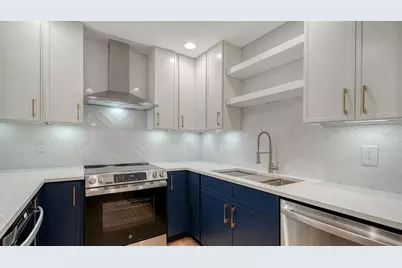 5027 Kestral Park #64, Sarasota, FL 34231 - Photo 8