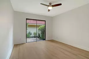 5027 Kestral Park, Sarasota, FL 34231 - Photo 20