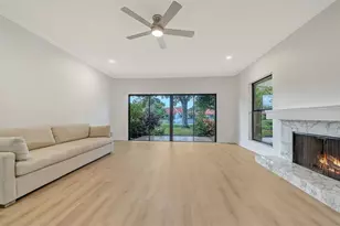 5027 Kestral Park, Sarasota, FL 34231 - Photo 6