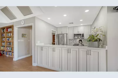 5027 Kestral Park #64, Sarasota, FL 34231 - Photo 38