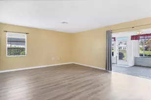 6912 10th Ave W, Bradenton, FL 34209 - Photo 8