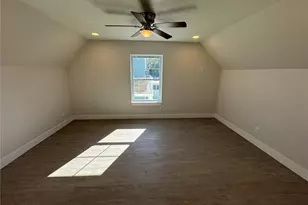 1510 Gilbert Ave, Sarasota, FL 34239 - Photo 10
