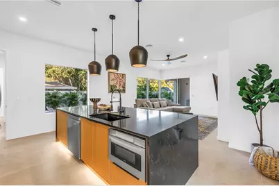 2305 Temple Street, Sarasota, FL 34239 - Photo 12