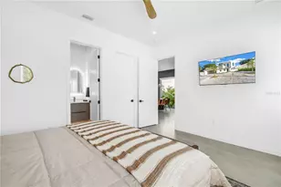 2305 Temple St, Sarasota, FL 34239 - Photo 32