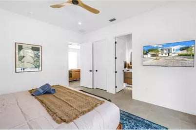 2305 Temple Street, Sarasota, FL 34239 - Photo 44