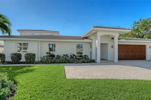 690 Old Compass Rd, Longboat Key, FL 34228 - Photo 1