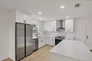 4006 29th Ave W, Bradenton, FL 34205 - Photo 8