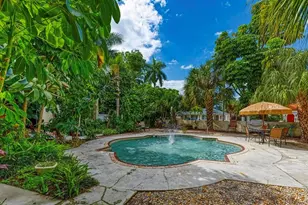 210 N 17th St W, Bradenton, FL 34205 - Photo 10