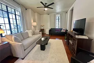 210 N 17th St W, Bradenton, FL 34205 - Photo 4