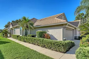 7038 Woodmore Terrace, Lakewood Ranch, FL 34202 - Photo 8