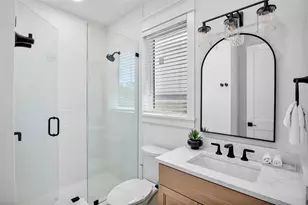 135 Avenida Veneccia, Sarasota, FL 34242 - Photo 16