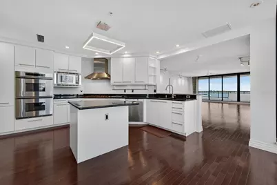 401 S Palm Avenue #801, Sarasota, FL 34236 - Photo 10