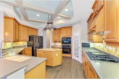 6610 Coopers Hawk Court, Lakewood Ranch, FL 34202 - Photo 34