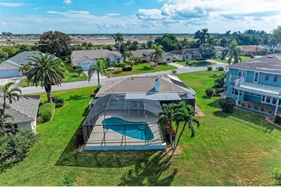 5108 86th Street Court W, Bradenton, FL 34210 - Photo 4