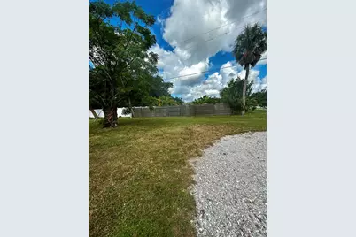 2695 Fruitville Road, Sarasota, FL 34237 - Photo 12