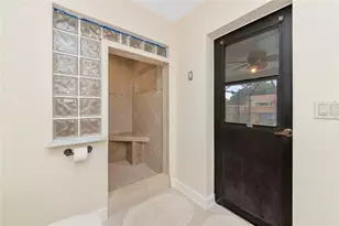 4656 Alexander Pope Ln, Sarasota, FL 34241 - Photo 22