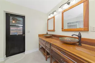 4656 Alexander Pope Ln, Sarasota, FL 34241 - Photo 20