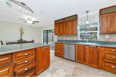 4656 Alexander Pope Lane, Sarasota, FL 34241 - Photo 8