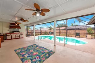 4656 Alexander Pope Ln, Sarasota, FL 34241 - Photo 32