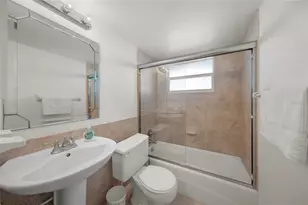 9200 Midnight Pass Rd, Sarasota, FL 34242 - Photo 26