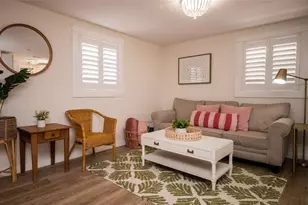 1805 Ivanhoe St, Sarasota, FL 34231 - Photo 10