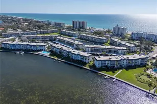 4390 Exeter Dr, Longboat Key, FL 34228 - Photo 52