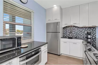 4390 Exeter Drive #305, Longboat Key, FL 34228 - Photo 14