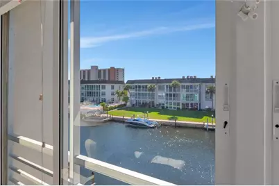 4390 Exeter Drive #305, Longboat Key, FL 34228 - Photo 6