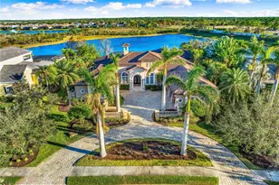 8376 Catamaran Cir, Lakewood Ranch, FL 34202 - Photo 4