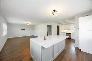 85 Strathmore Blvd, Sarasota, FL 34233 - Photo 6