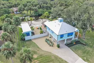 9470 Colony Dr, North Fort Myers, FL 33917 - Photo 2