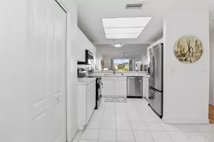 5230 Hyland Hills Ave, Sarasota, FL 34241 - Photo 6