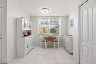 5230 Hyland Hills Ave, Sarasota, FL 34241 - Photo 16