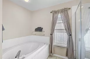 4640 Sanibel Way, Bradenton, FL 34203 - Photo 18