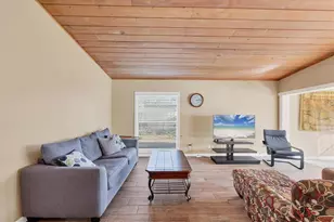 2832 Novus St, Sarasota, FL 34237 - Photo 6