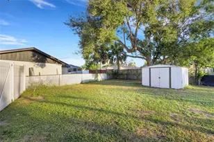 5356 Castleman Dr, Sarasota, FL 34232 - Photo 36