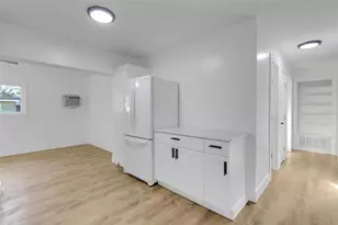 5356 Castleman Dr, Sarasota, FL 34232 - Photo 16