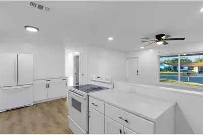 5356 Castleman Drive, Sarasota, FL 34232 - Photo 14