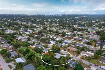 3142 Rose Street, Sarasota, FL 34239 - Photo 2