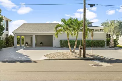1905 4th Street W, Palmetto, FL 34221 - Photo 1