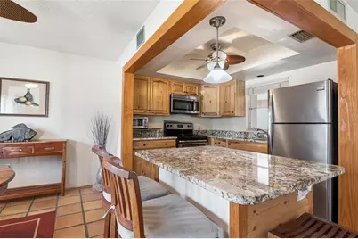 2447 Clubhouse Circle #203, Sarasota, FL 34232 - Photo 6