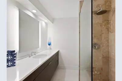 1770 Benjamin Franklin Drive #401, Sarasota, FL 34236 - Photo 24