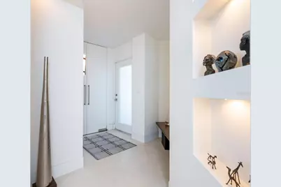 1770 Benjamin Franklin Drive #401, Sarasota, FL 34236 - Photo 4