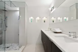 1770 Benjamin Franklin Dr, Sarasota, FL 34236 - Photo 22