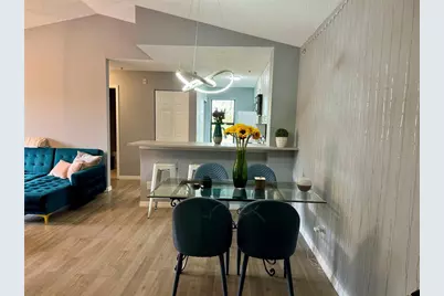 4036 Crockers Lake Boulevard #21, Sarasota, FL 34238 - Photo 2