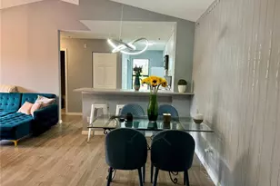 4036 Crockers Lake Blvd, Sarasota, FL 34238 - Photo 2