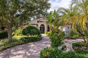 10528 Cheval Pl, Lakewood Ranch, FL 34202 - Photo 10