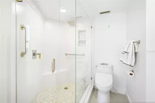 435 S Gulfstream Ave, Sarasota, FL 34236 - Photo 16