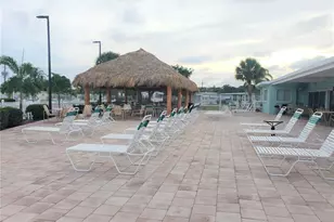 4775 Tri Par Dr, Sarasota, FL 34234 - Photo 38